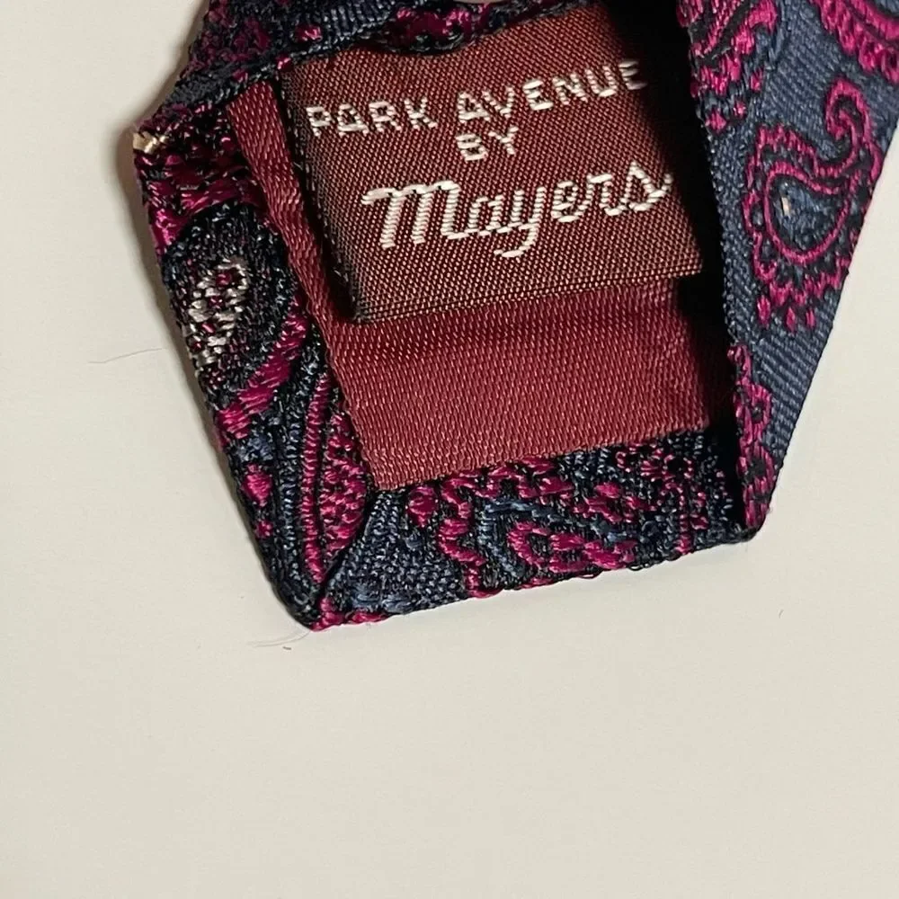 Park Avenue by Mayers tie silk